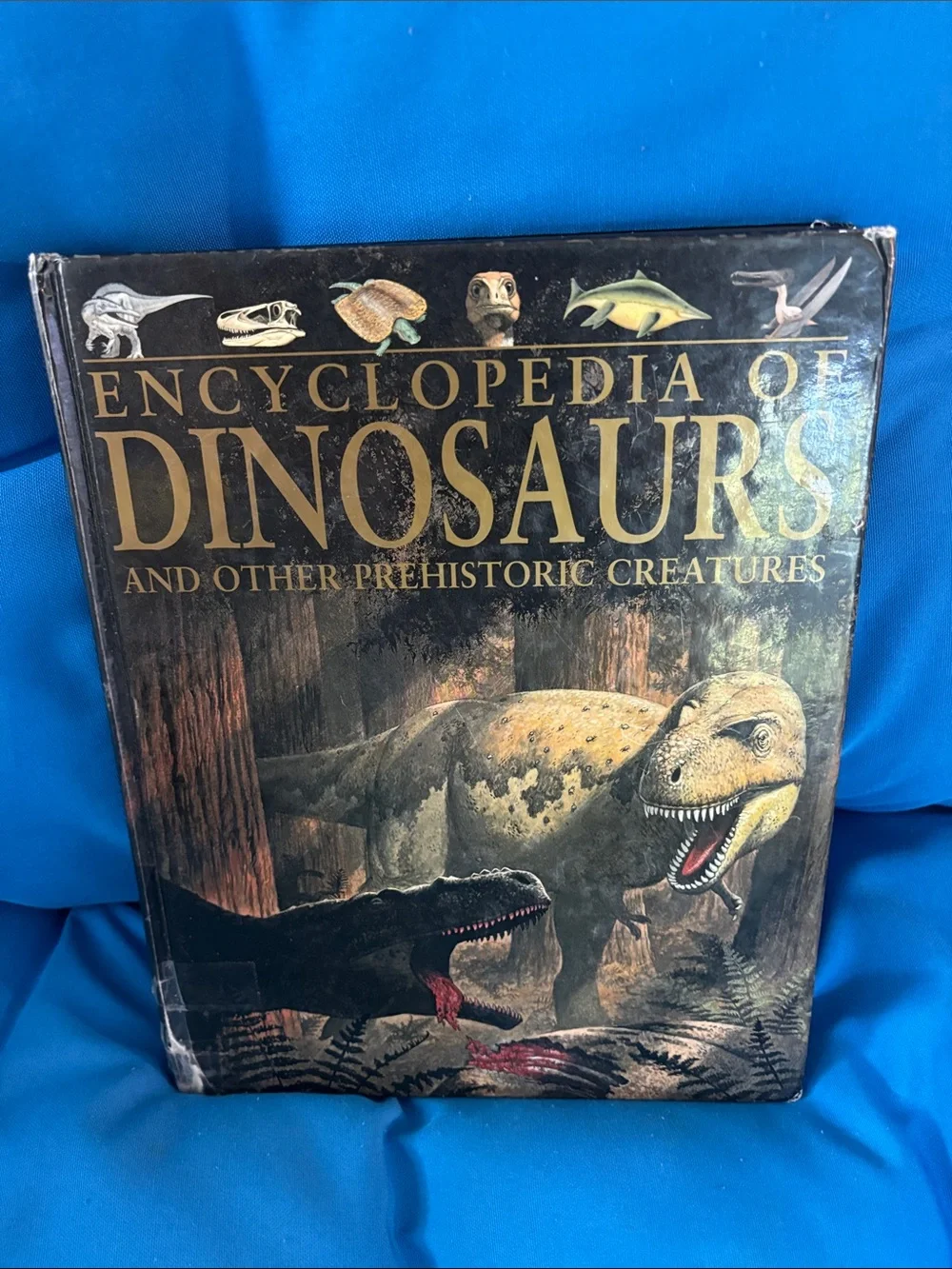 Encyclopedia Of Dinosaurs And Other Prehistoric Creatures NWOTS Hard Cover